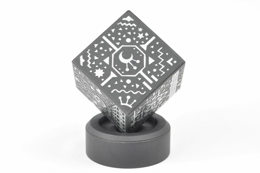 Merge Cube